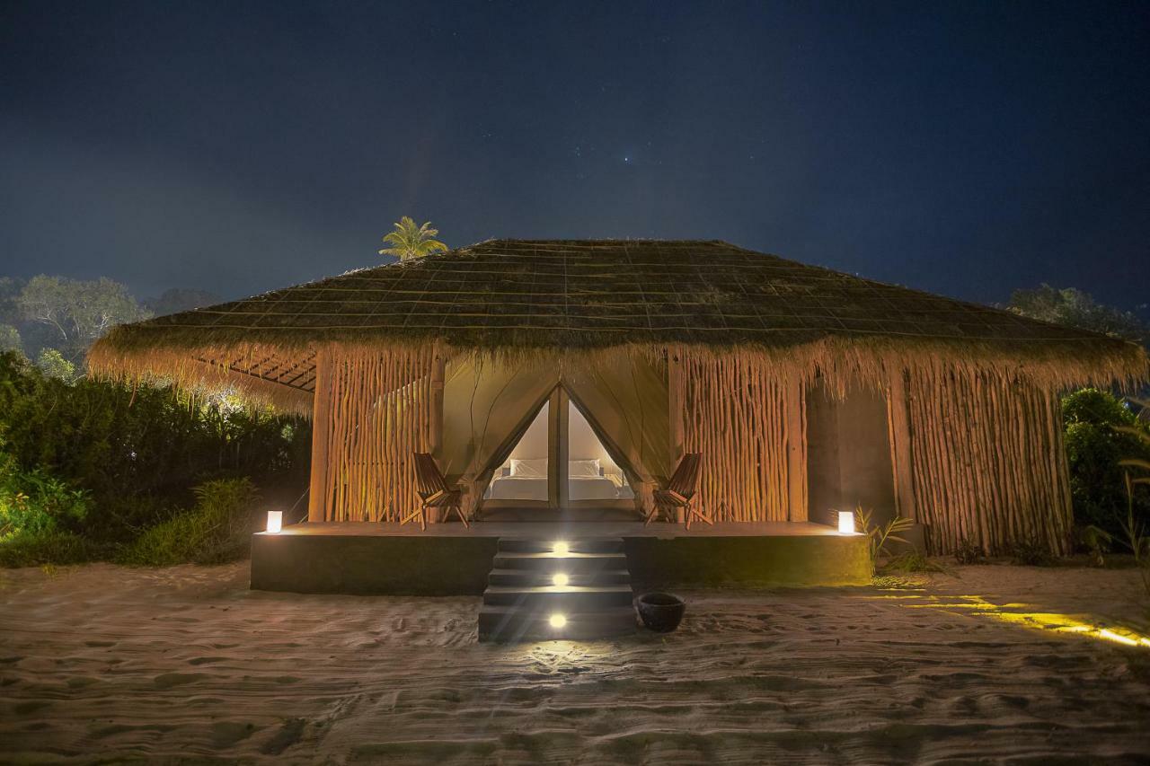 Tamu Koh Rong Hotel Pagoda Beach Exterior photo