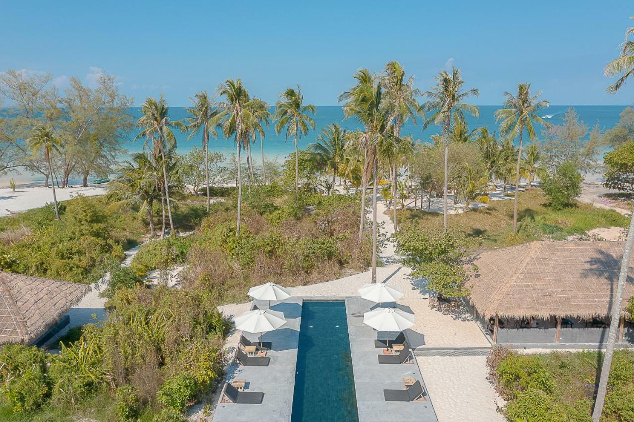Tamu Koh Rong Hotel Pagoda Beach Exterior photo